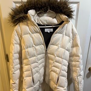 Calvin Klein Women's White Puffer Jacket with Faux Fur Hood